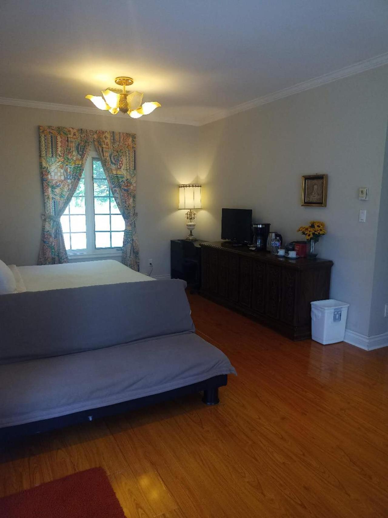 Lakeview Private Suite-Twin Or King Tottenham Extérieur photo